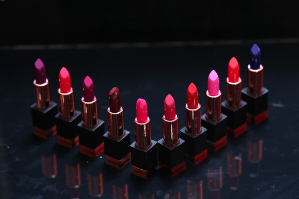 LIPSTICK - DEMI MATTE ULTRA POSH